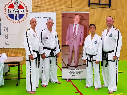 Training met Hwang Su Il.