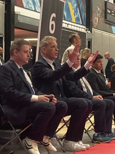 Tul schiedsrechter.