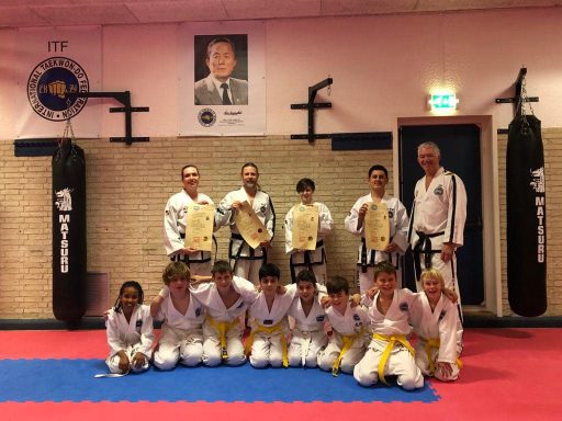 Zwartebanden certificaatuitreiking 2022.
