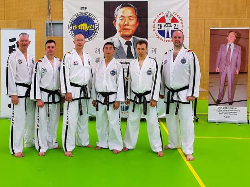 Training met Hwang Su Il.
